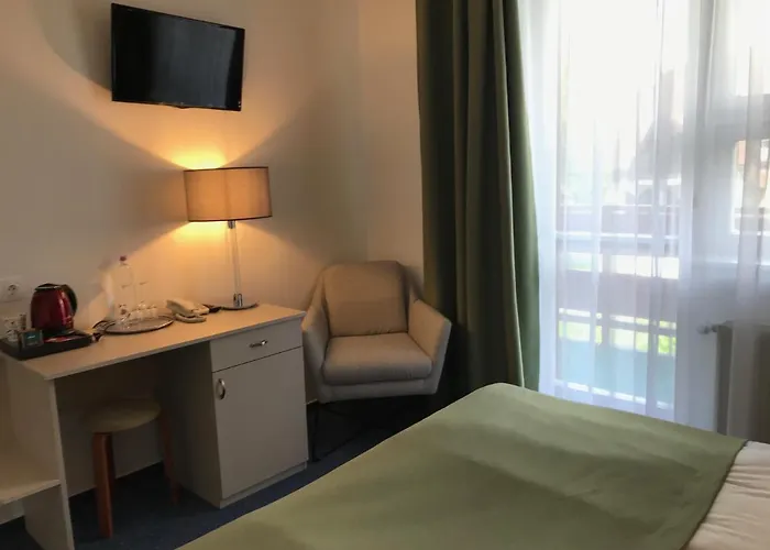 Zsanett Hotel